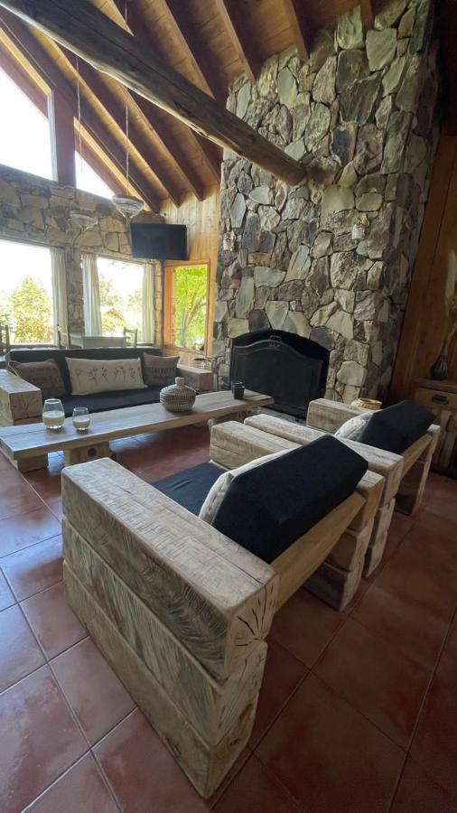 וילה לה אנגוסטרה Hosteria Brisas Del Cerro מראה חיצוני תמונה