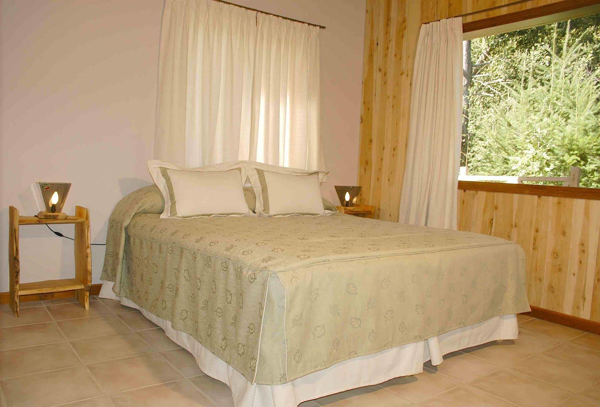 וילה לה אנגוסטרה Hosteria Brisas Del Cerro מראה חיצוני תמונה