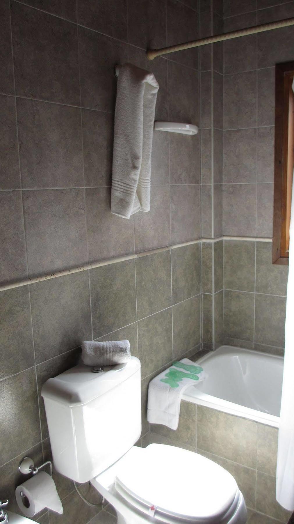 וילה לה אנגוסטרה Hosteria Brisas Del Cerro מראה חיצוני תמונה