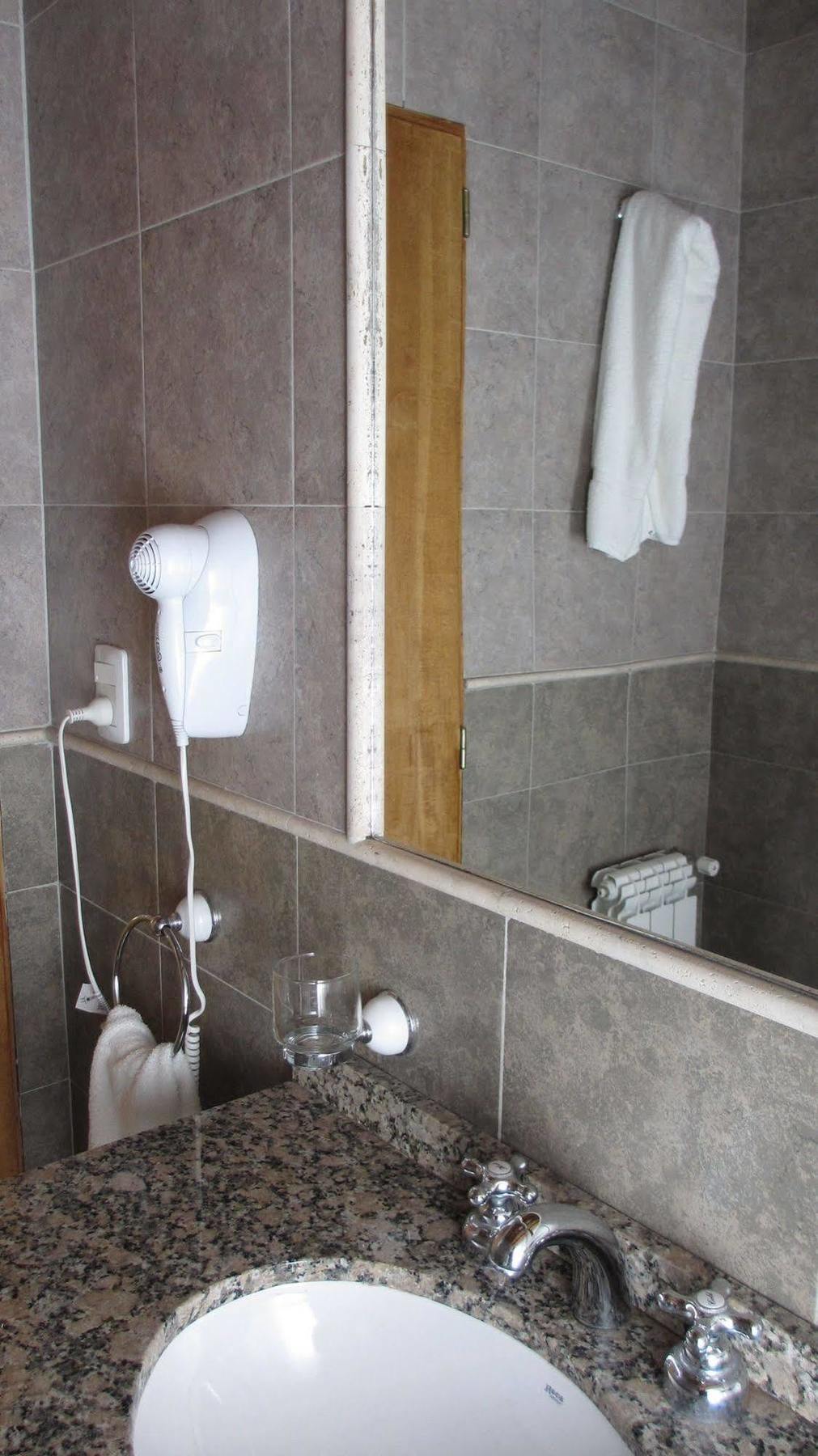 וילה לה אנגוסטרה Hosteria Brisas Del Cerro מראה חיצוני תמונה